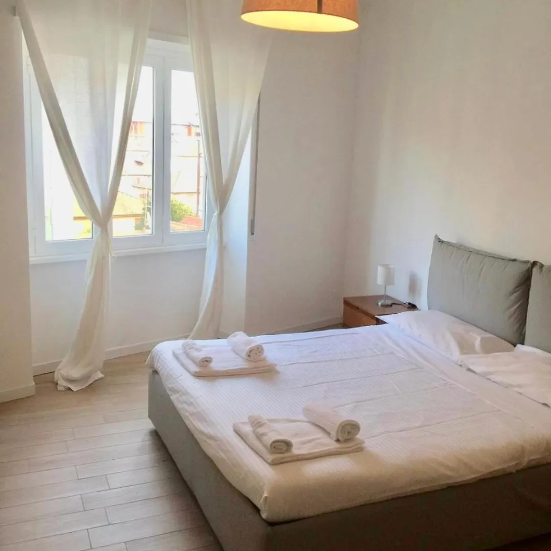 Varanini Luxury Suites Double Bedroom Plus Two And Sauna Milan 0*,  Italy